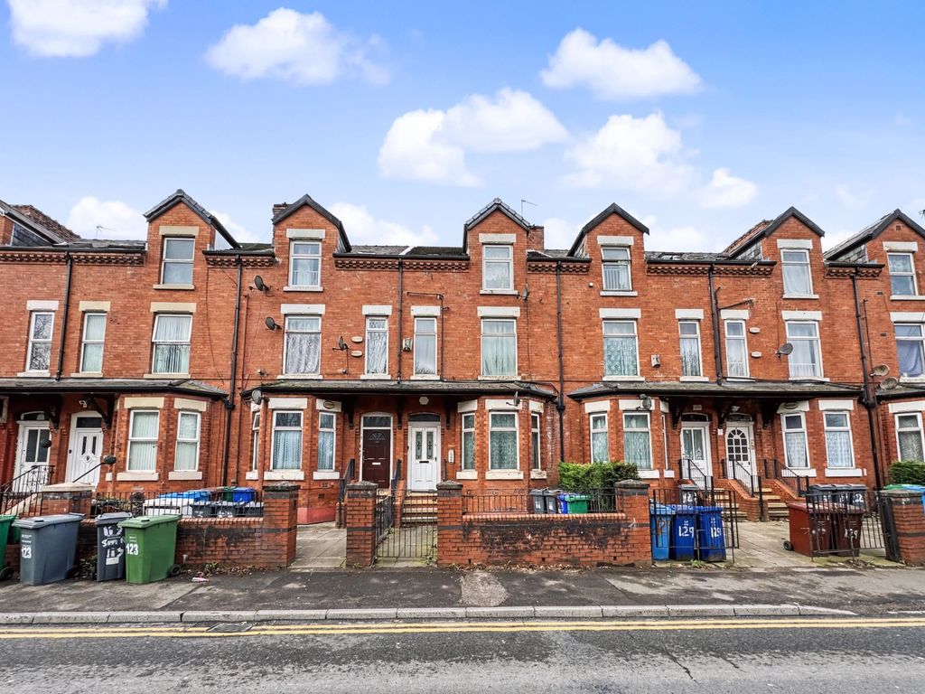 Property photo 2 of 8