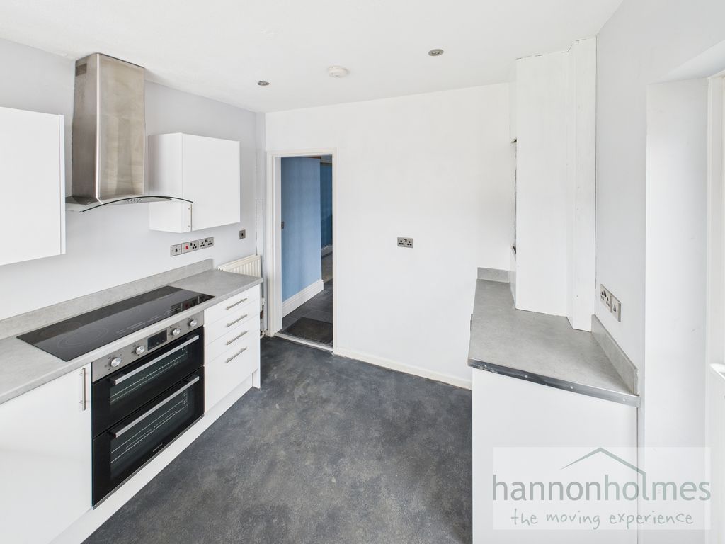 Property photo 2 of 18 Cam05283G0-Pr0142-Still011