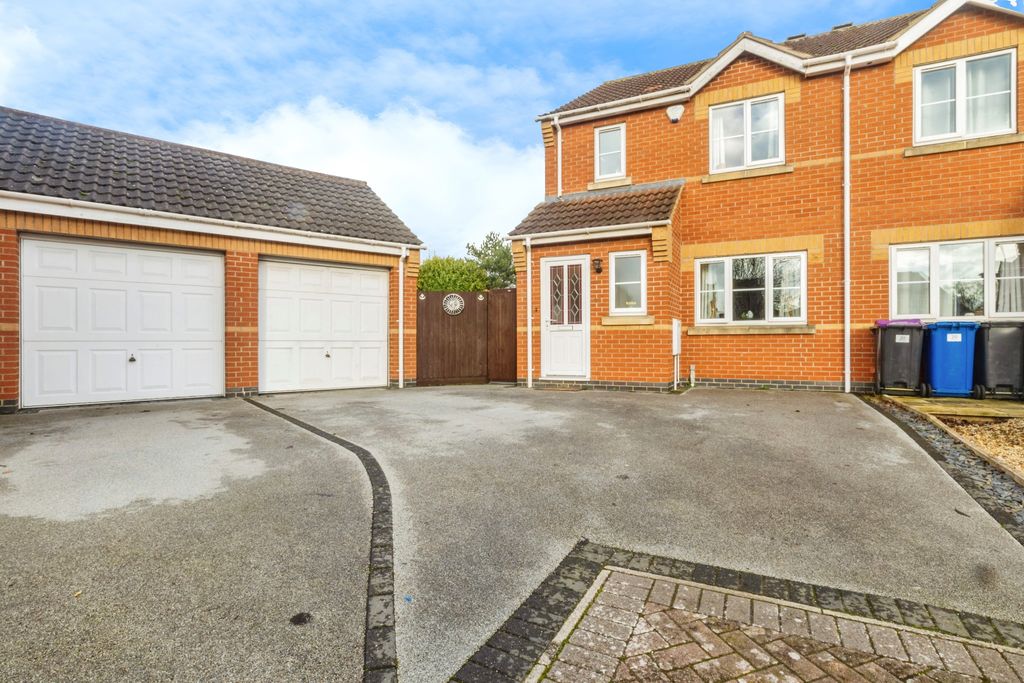 Property photo 1 of 16 Photo #1