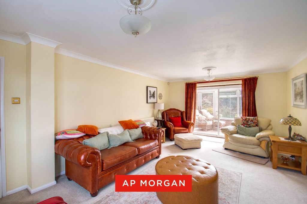 Property photo 2 of 26 Picture No. 20