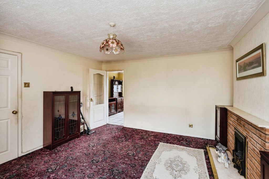 Property photo 3 of 19 Pbox-Img.Jpg