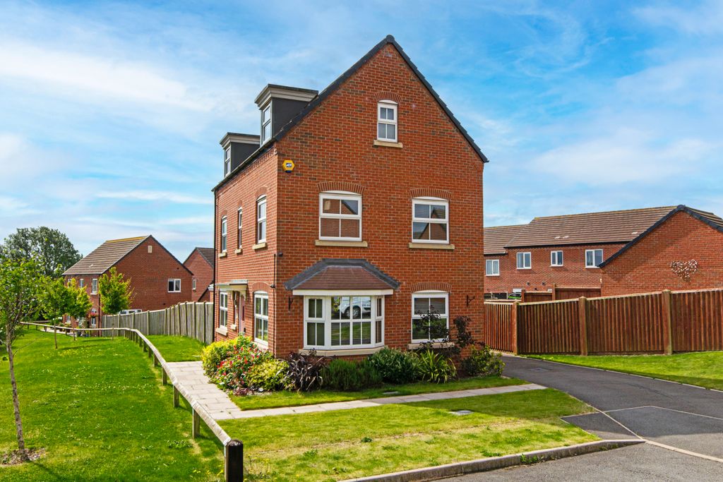 Property photo 1 of 53