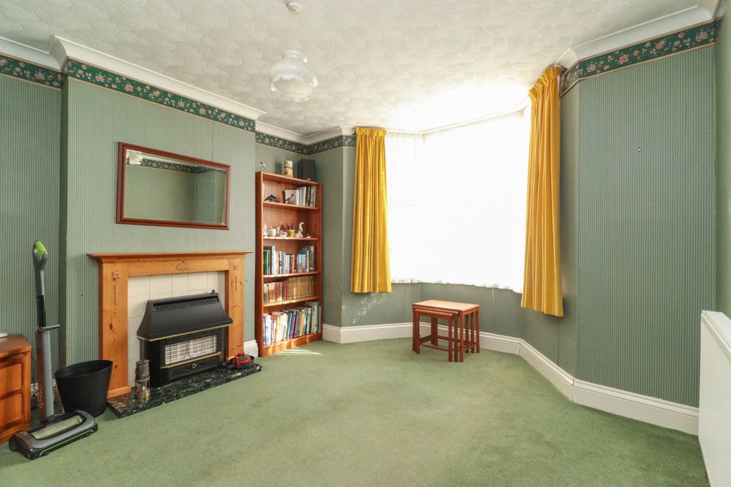 Property photo 2 of 15 Picture 2