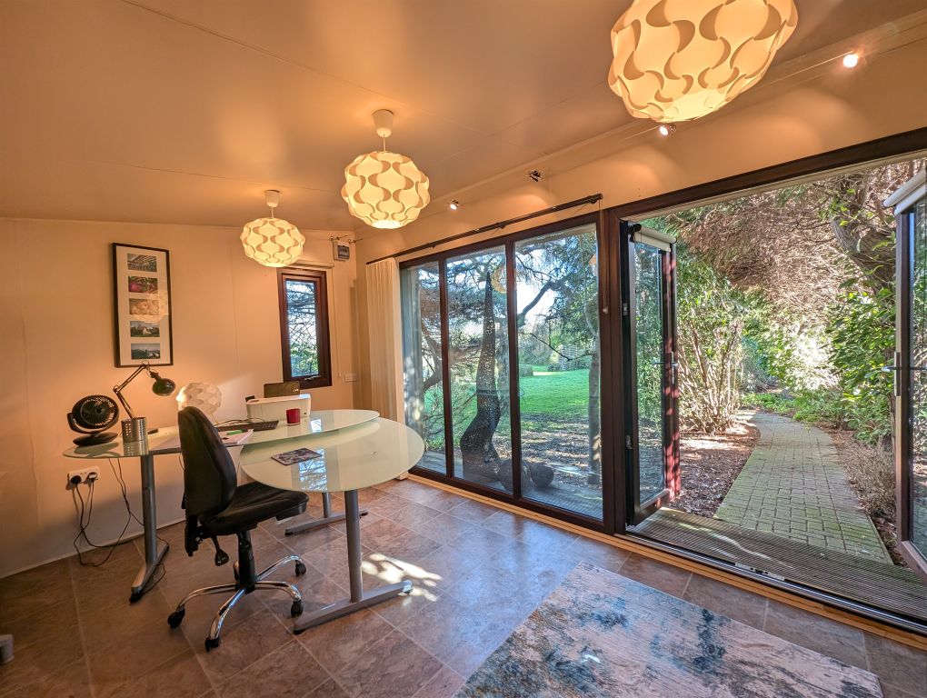 Property photo 3 of 19