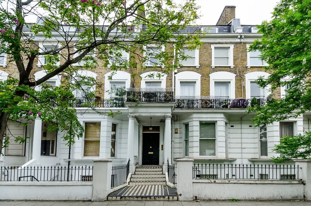 Property photo 2 of 10 Exterior