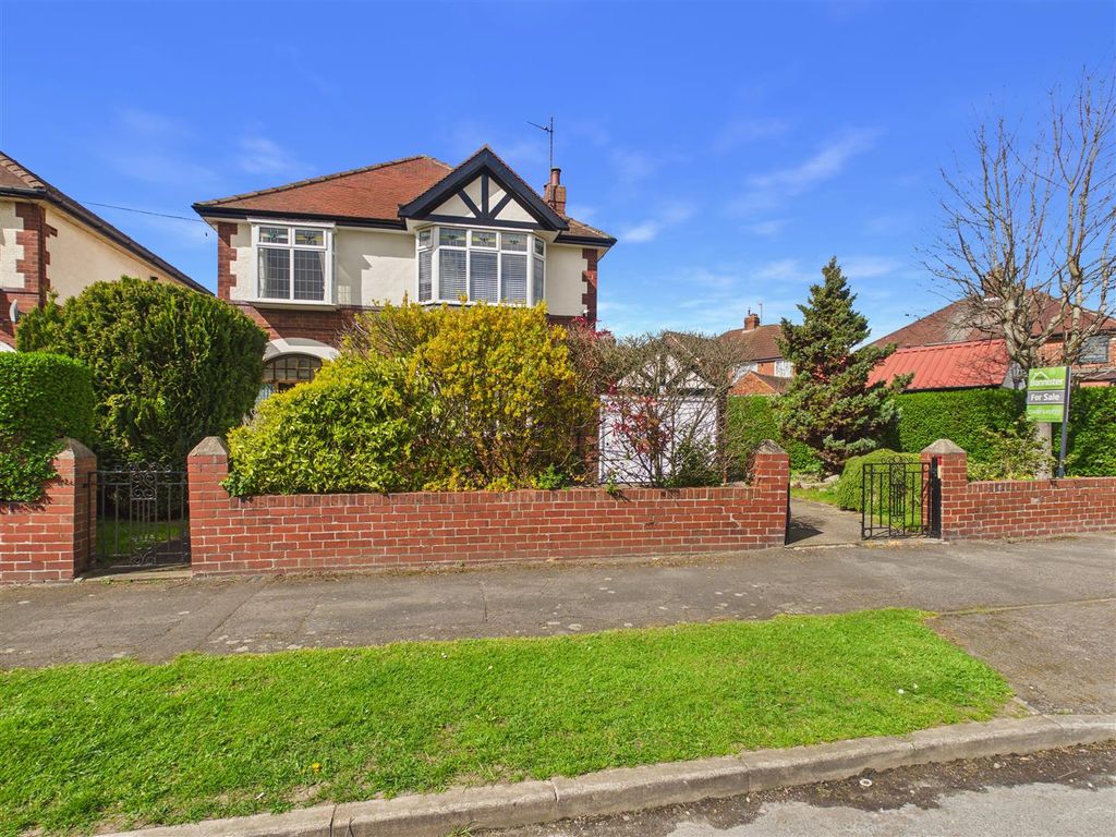 Property photo 1 of 13 Cam05451G0-Pr0129-Still015.Jpg