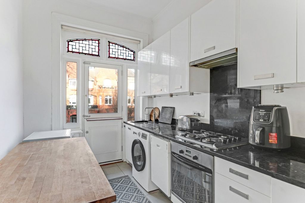 Property photo 3 of 10 Picture No. 03