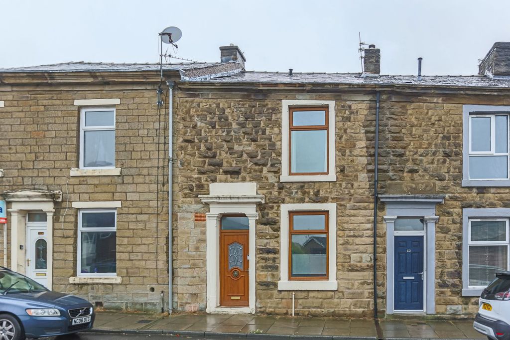 Property photo 1 of 21