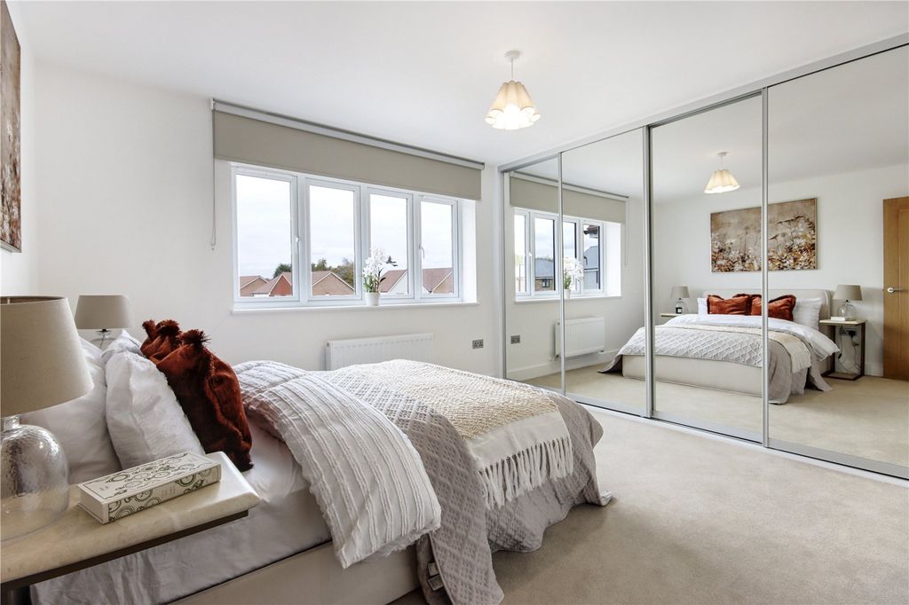 Property photo 3 of 16 Plot 19 Bedroom