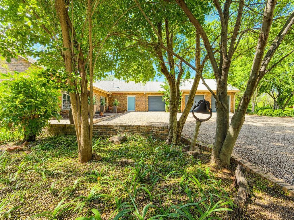 Property photo 1 of 37