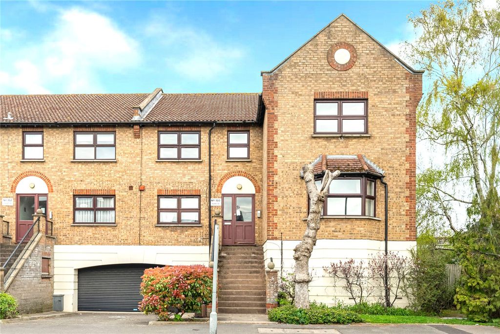 Property photo 1 of 16 Picture No. 02