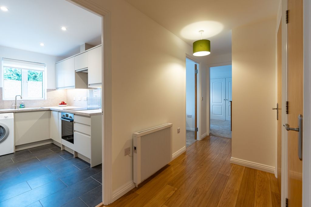 Property photo 2 of 19 17 Rowland Hill Court-07885