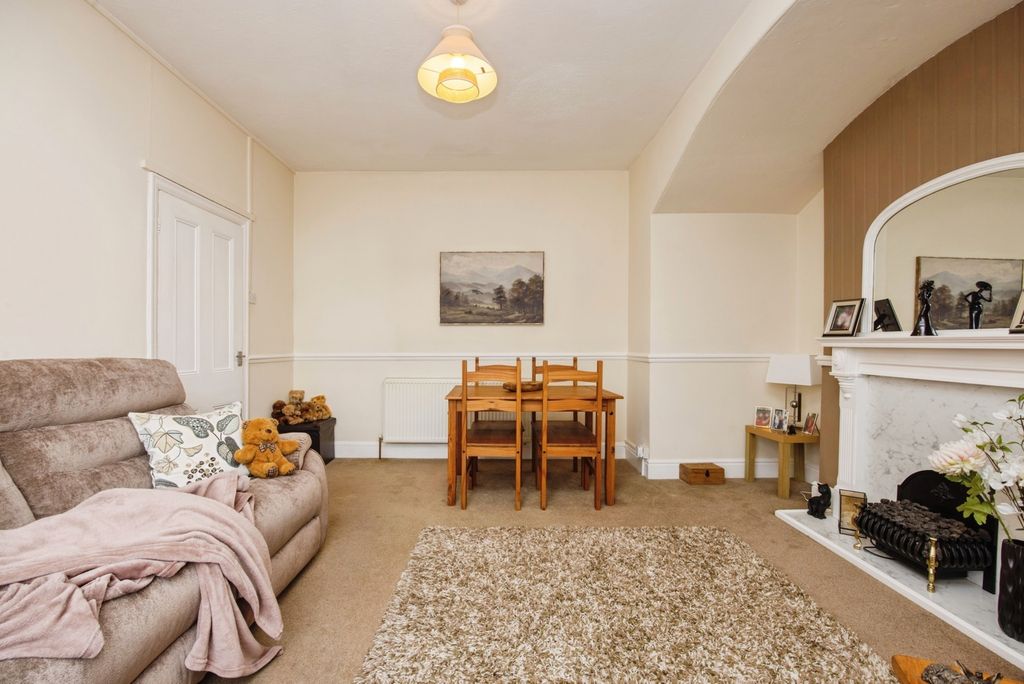 Property photo 2 of 17 Pbox-Img.Jpg