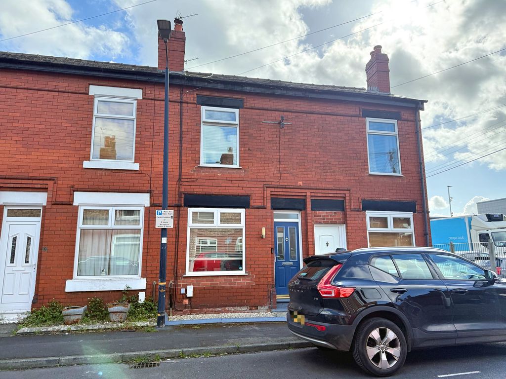 Property photo 1 of 12