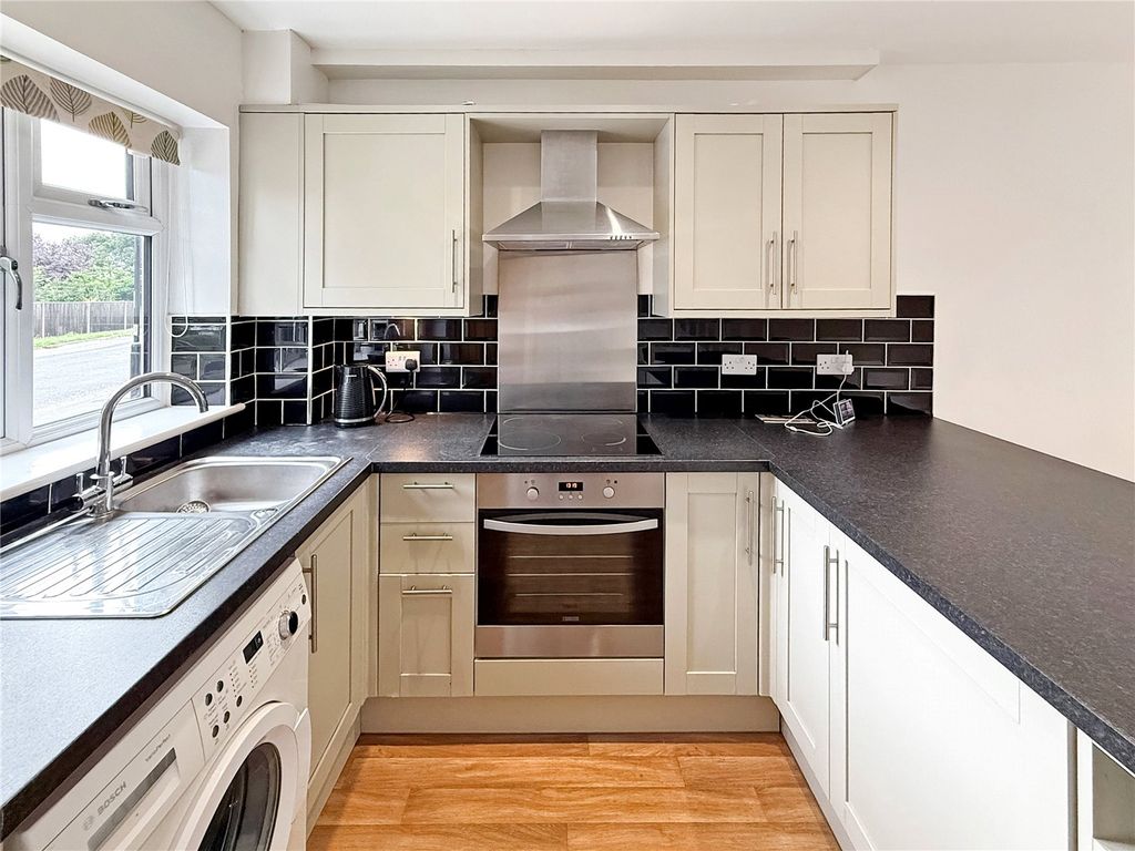 Property photo 2 of 11 Picture No. 06