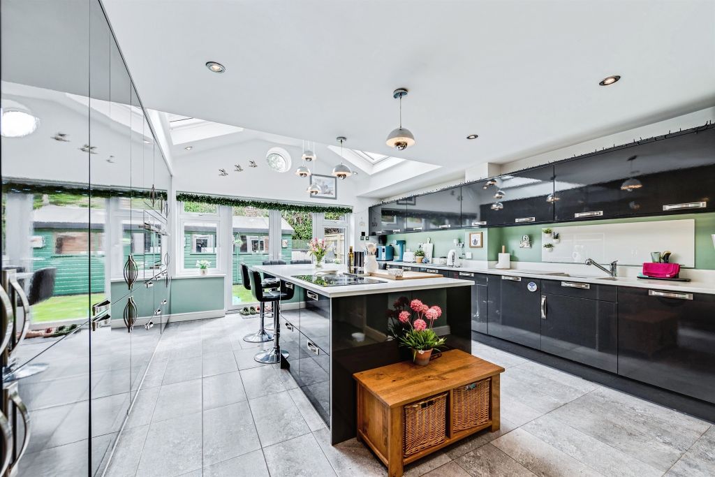 Property photo 3 of 22