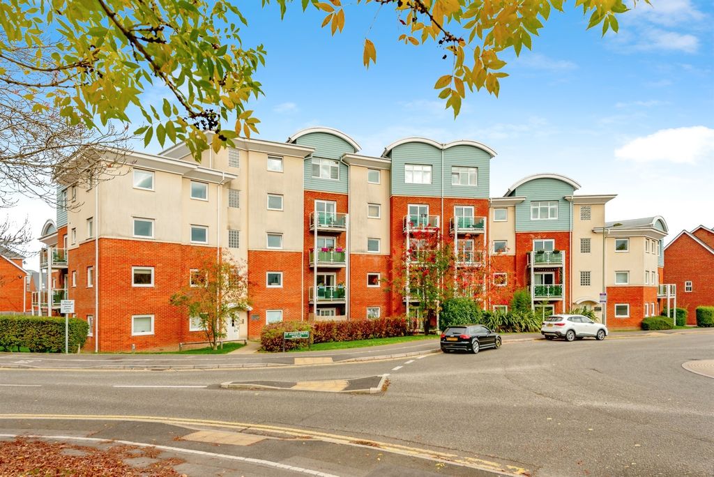 Property photo 3 of 14