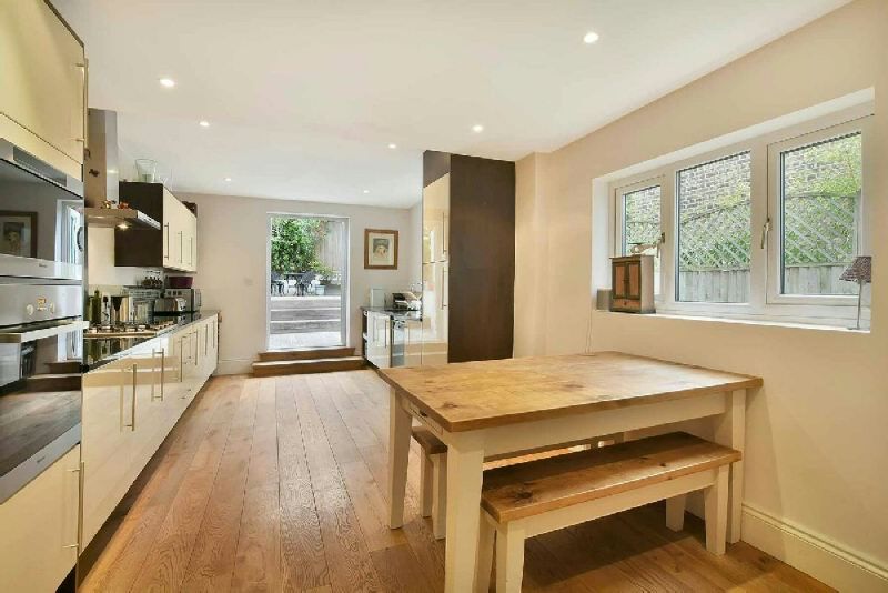 Property photo 3 of 8 Kitchen Dining Room
