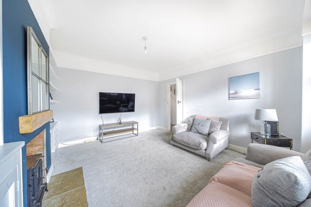 Property photo 3 of 19 1110334 (3)