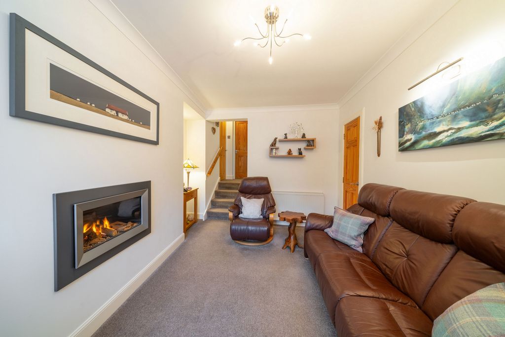 Property photo 3 of 26 Photo 13