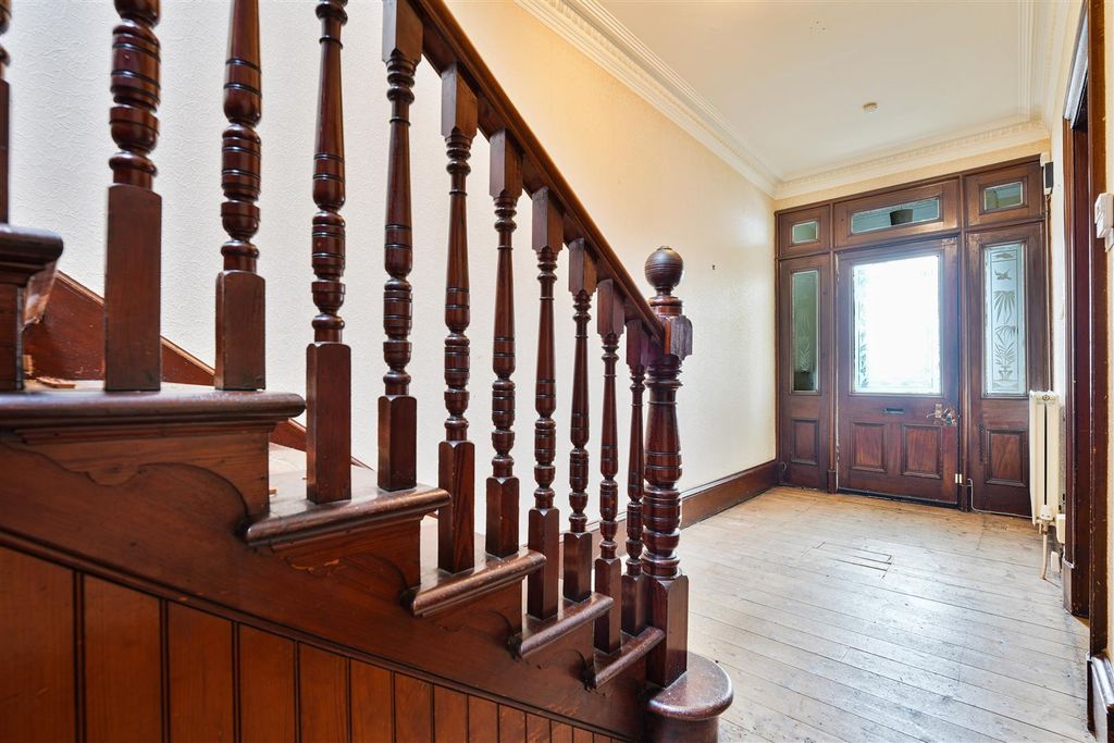 Property photo 3 of 23 3.Jpg