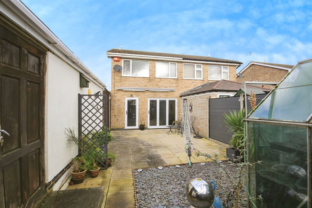 Property photo 2 of 14