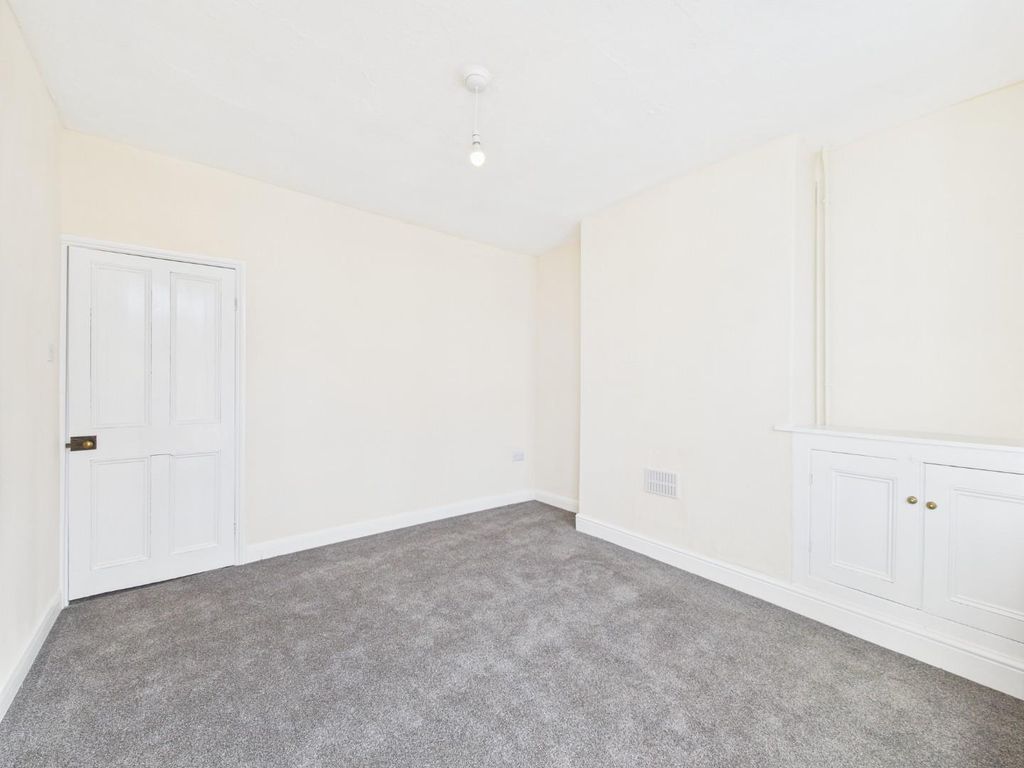 Property photo 3 of 16 Cam01238G0-Pr0522-Still009.Jpg