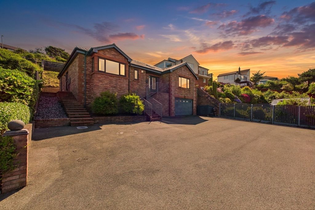 Property photo 1 of 47