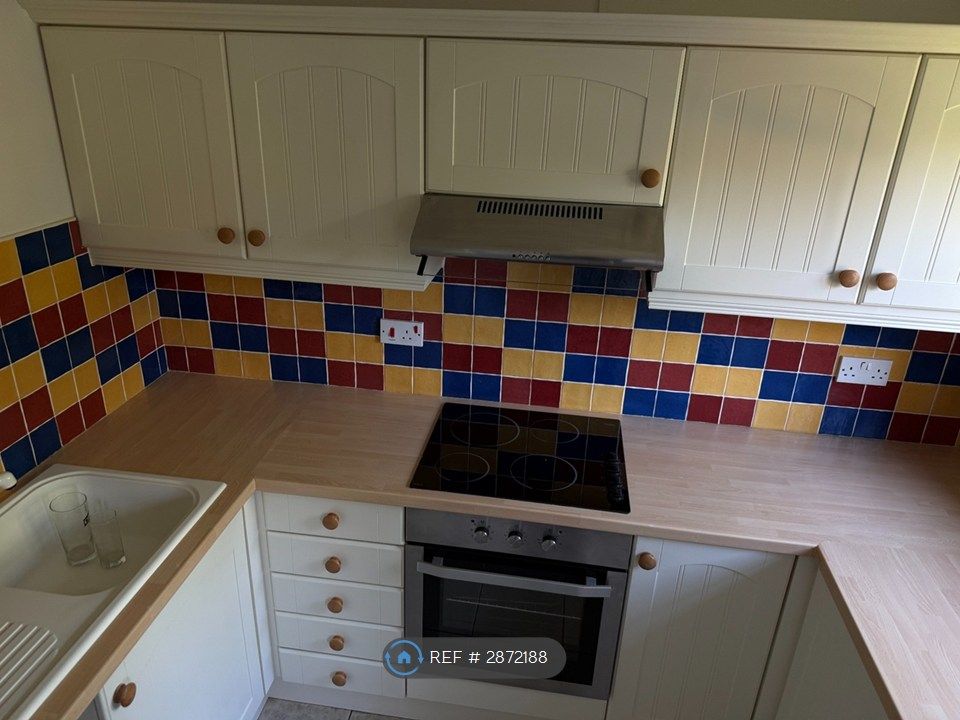 Property photo 3 of 5 Kitchen