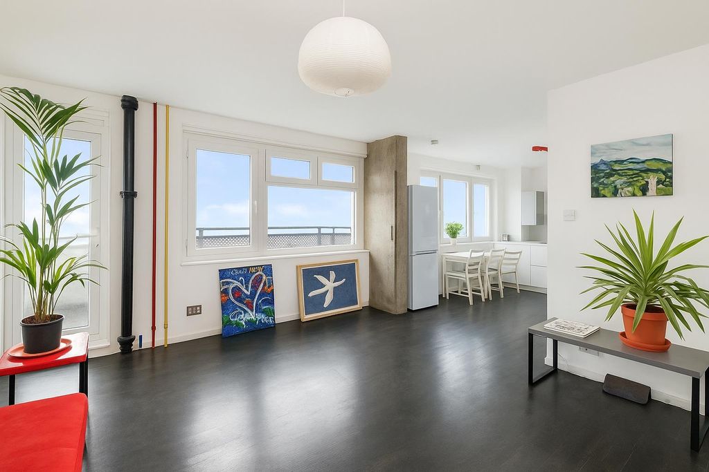Property photo 1 of 14 6.Png