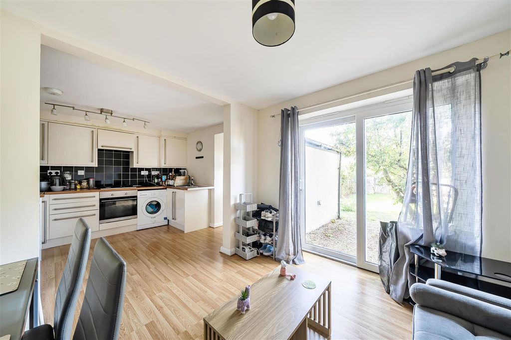 Property photo 2 of 14 1535680 (16).Jpg