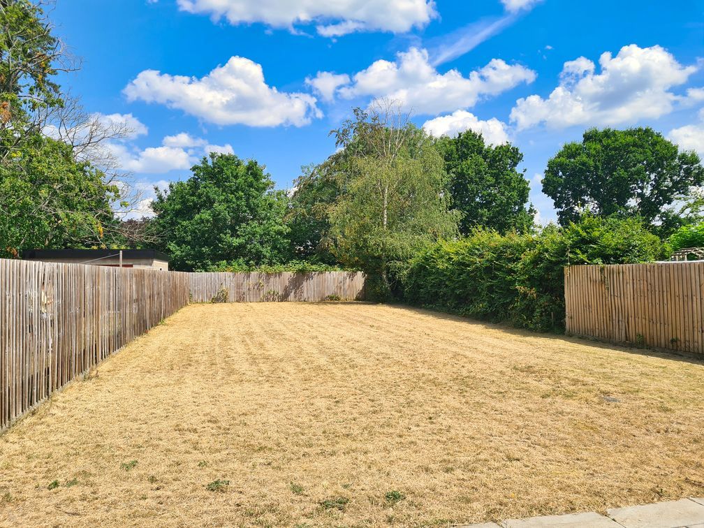 Property photo 2 of 18