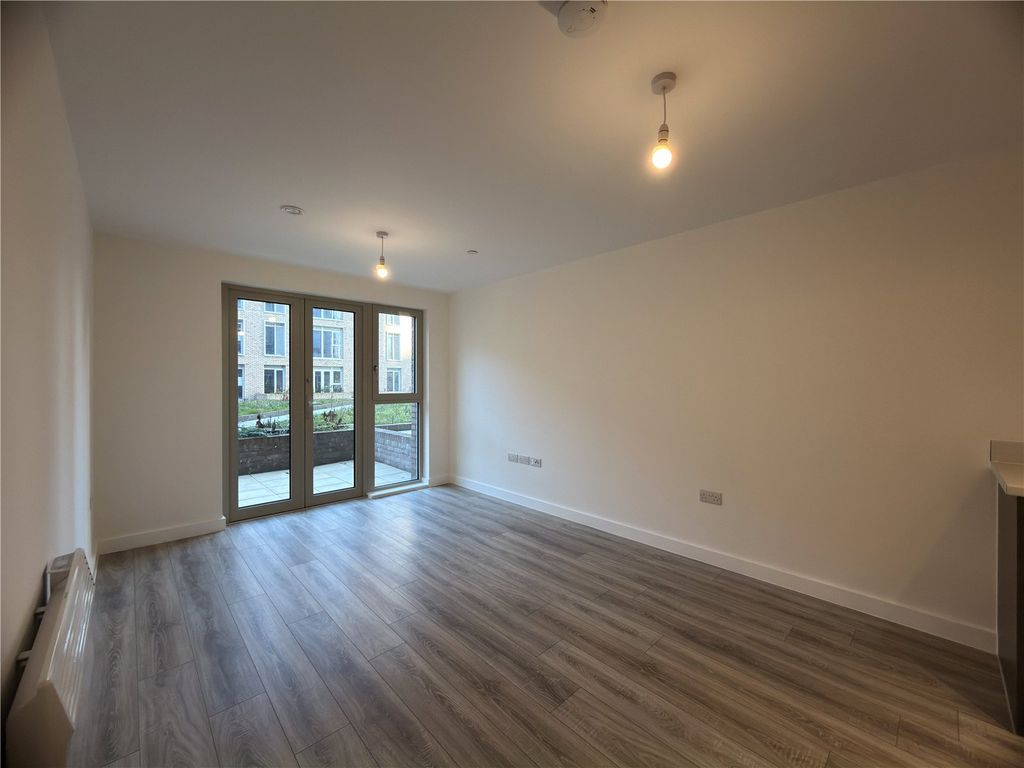 Property photo 3 of 14 Picture No. 12