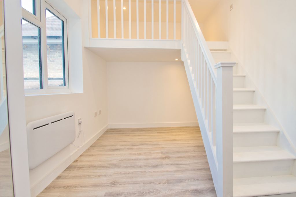 Property photo 2 of 9 Gallery