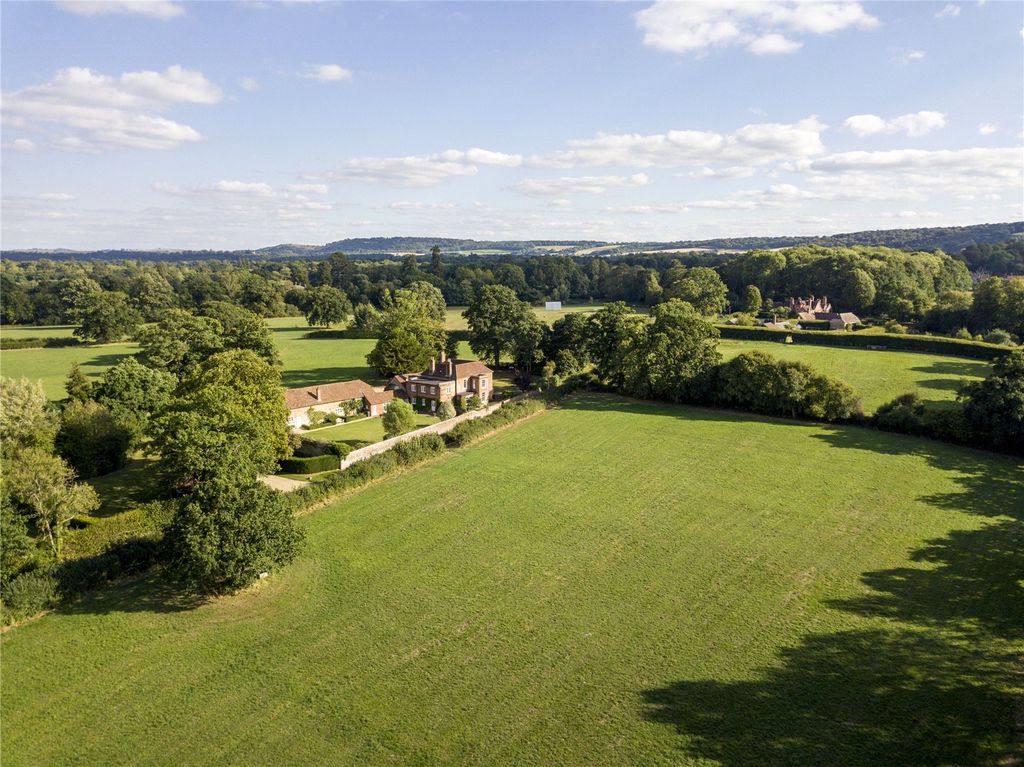 Property photo 2 of 22 Barn Croft