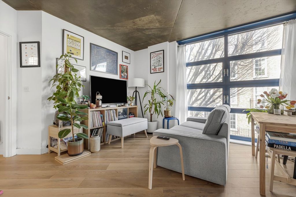 Property photo 2 of 4