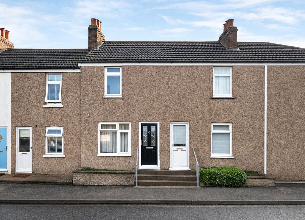 Property photo 2 of 10