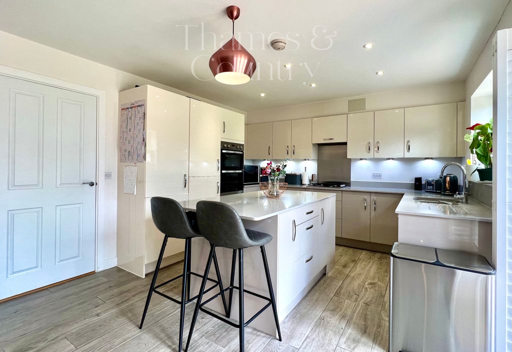 Property photo 3 of 47 Kitchen