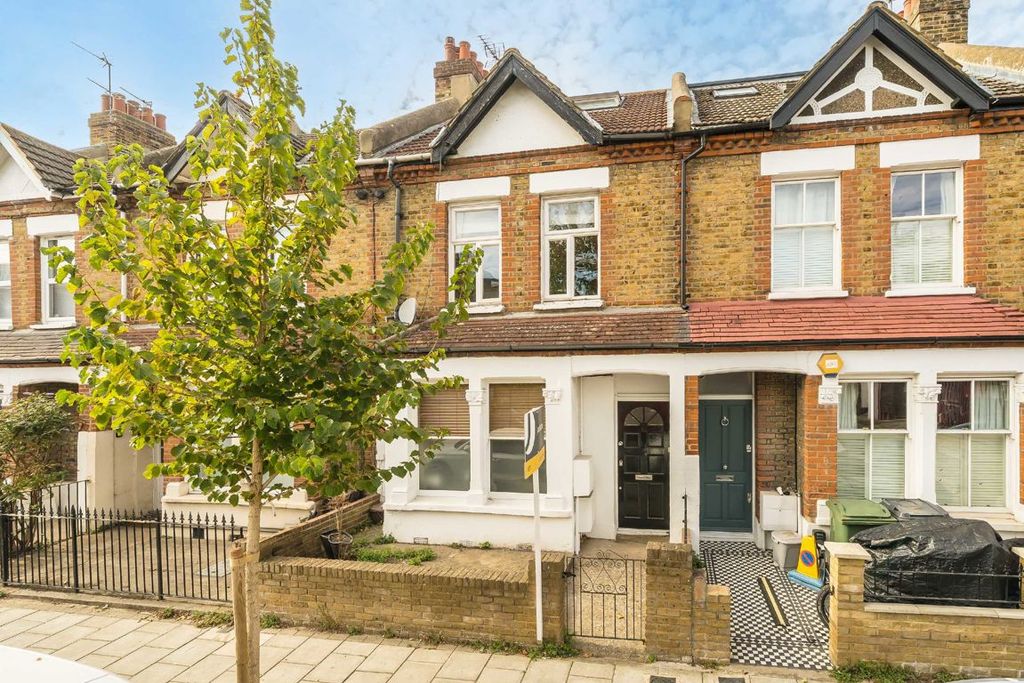 Property photo 1 of 10