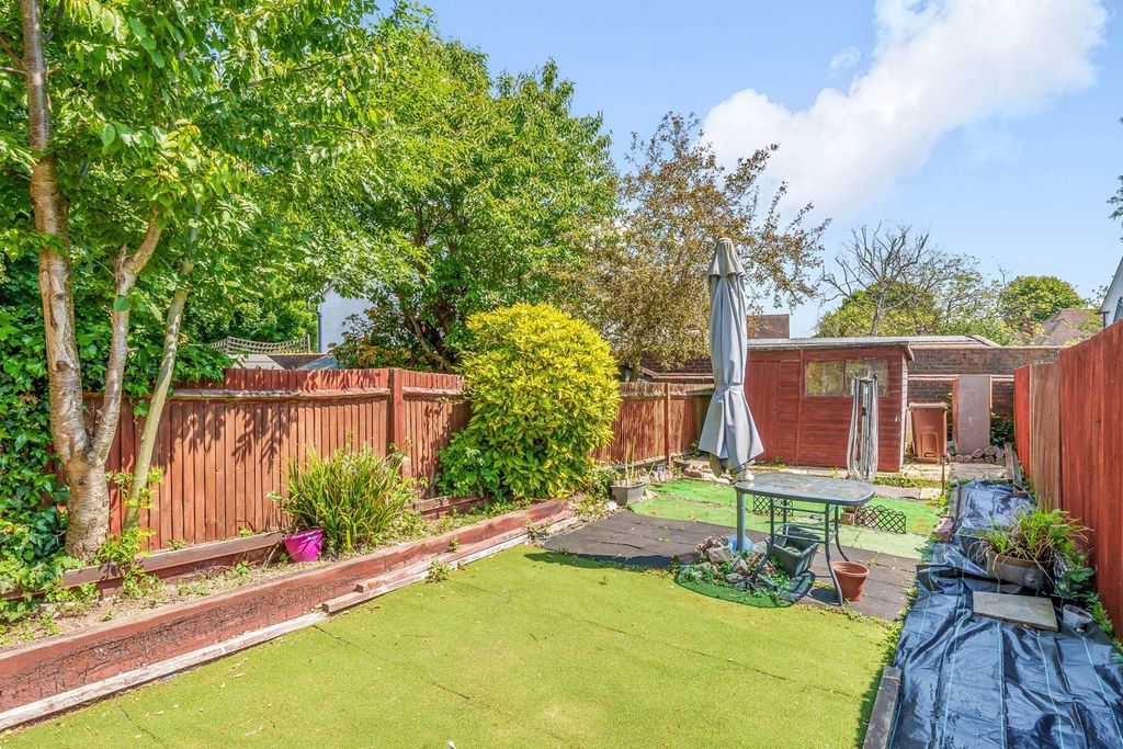 Property photo 2 of 11