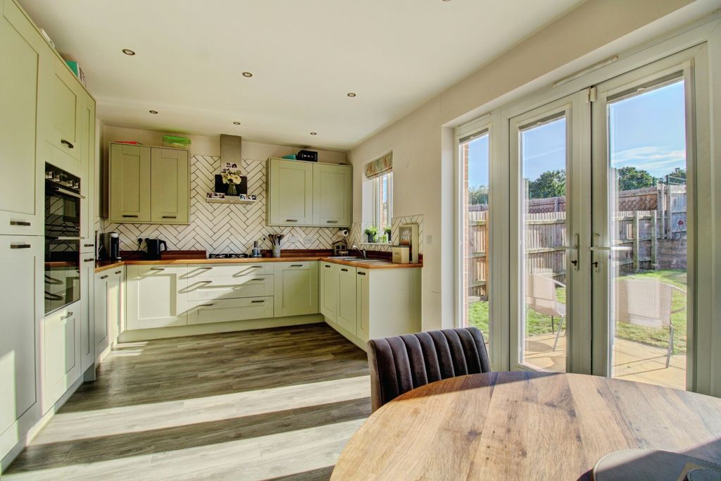 Property photo 2 of 20 Kitchen With Dining