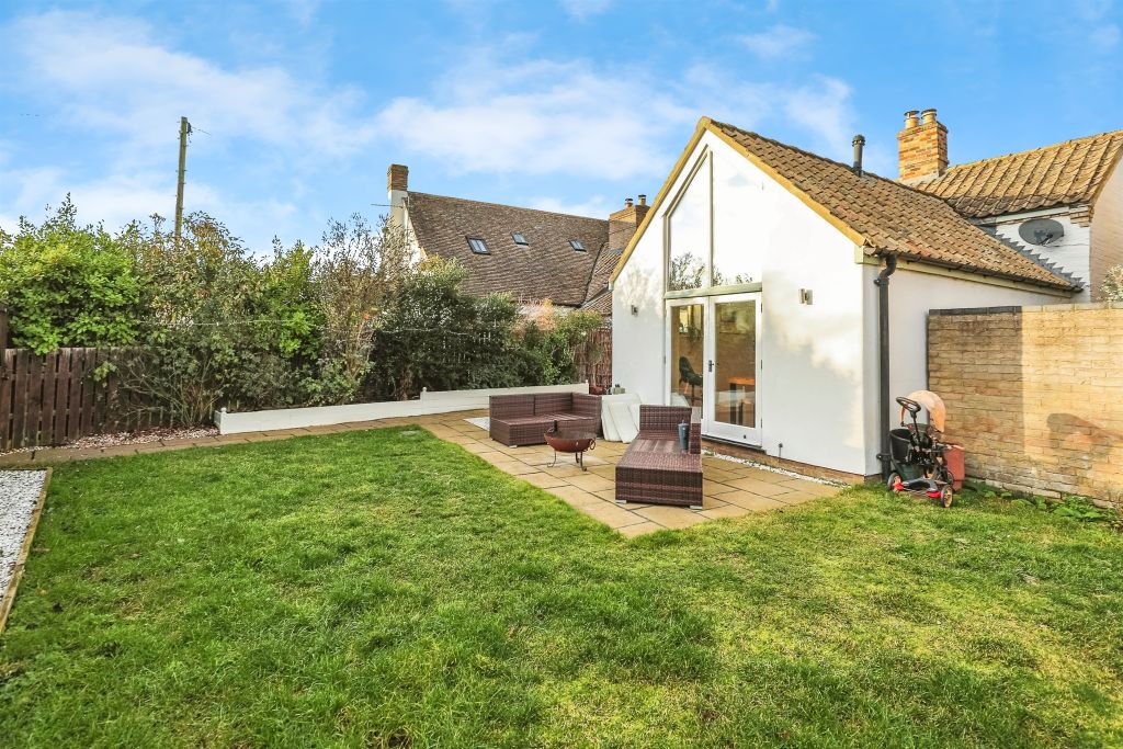 Property photo 2 of 14