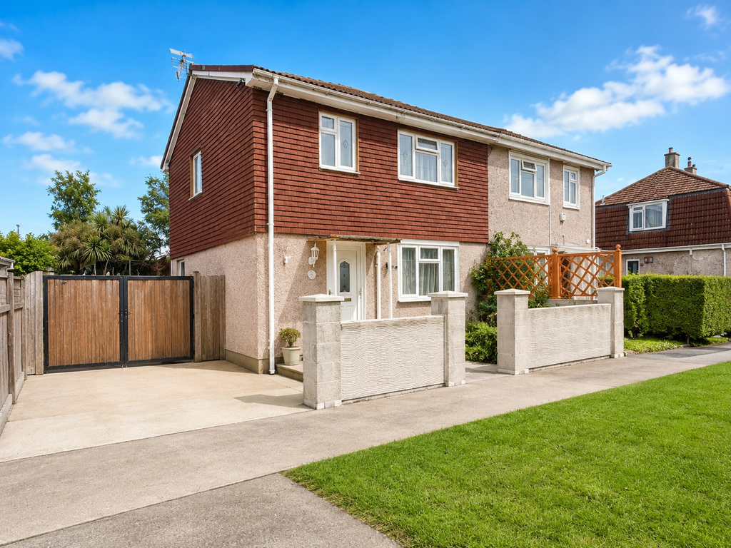Property photo 1 of 12 84A2795B-3B54-48Ad-8B6C-3367Bb6439F3