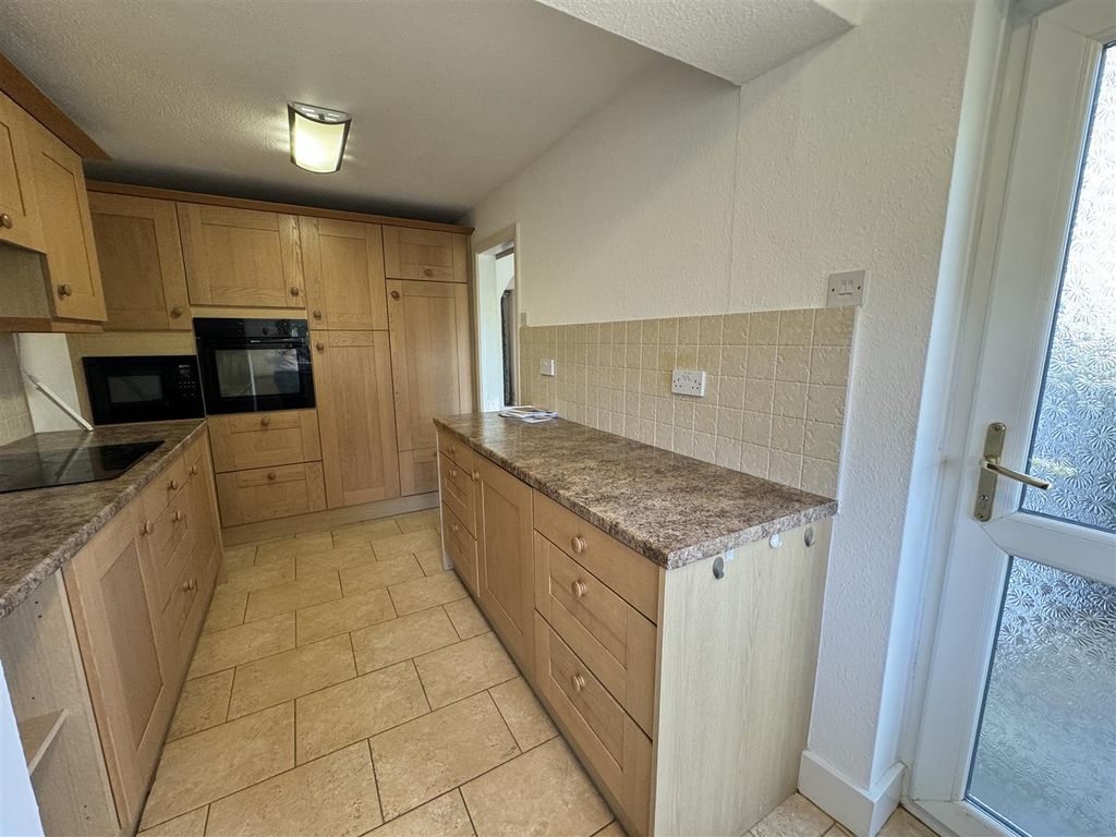 Property photo 2 of 22 Kitchen