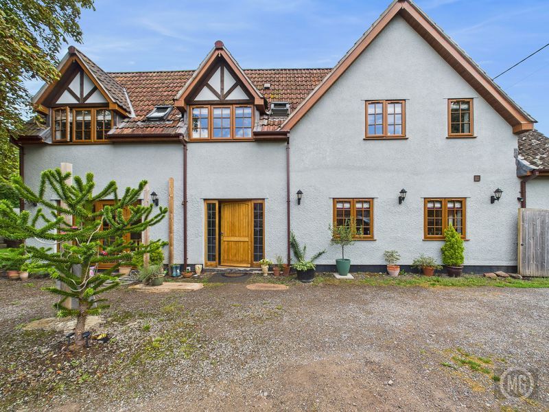 Property photo 2 of 31