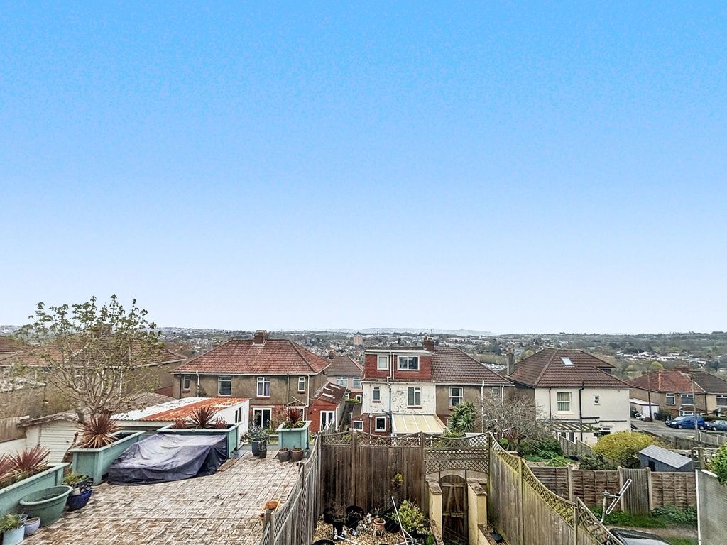 Property photo 2 of 7 Bright And Spacious Outdoor Terrace With Views...