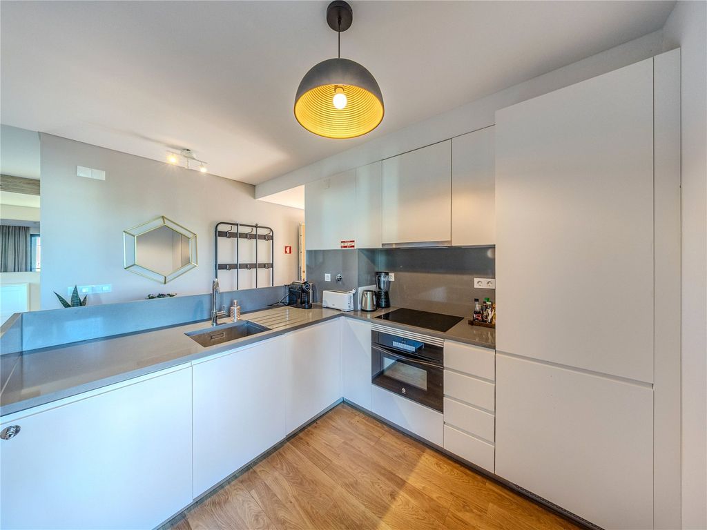 Property photo 3 of 15 Picture No. 09