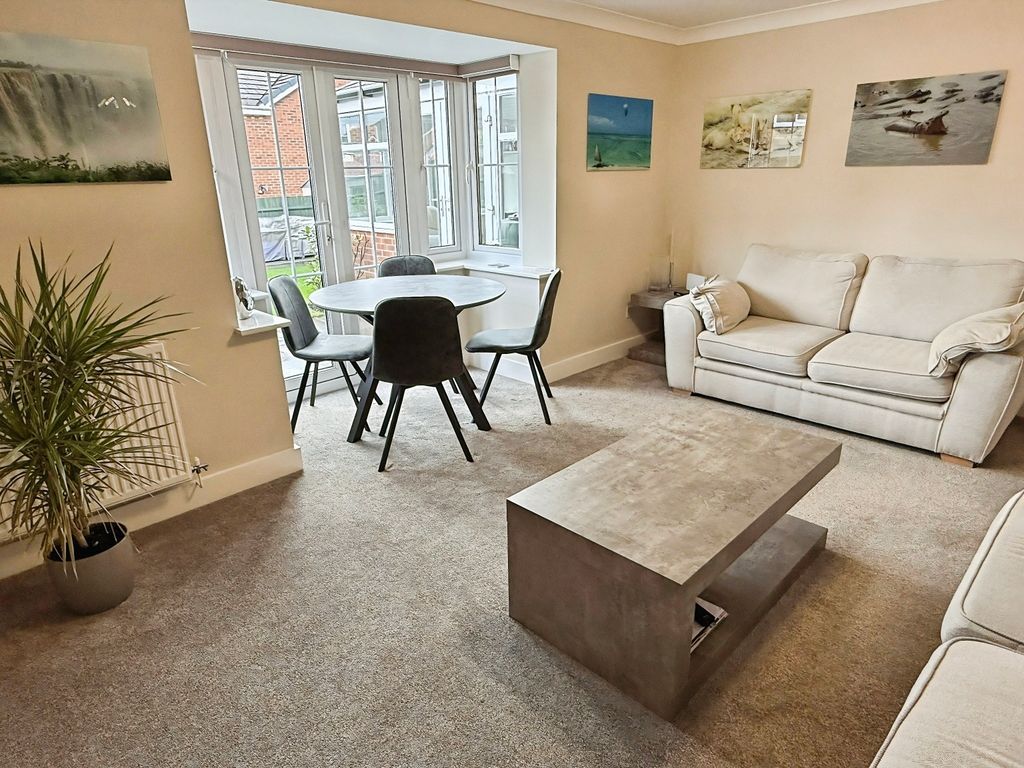 Property photo 2 of 29