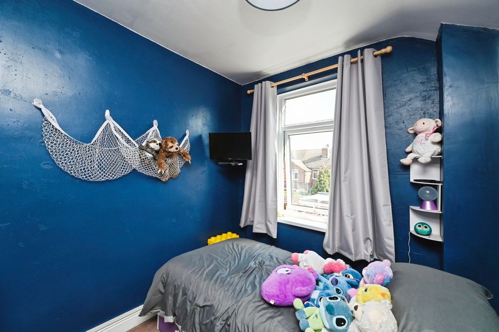 Property photo 3 of 5