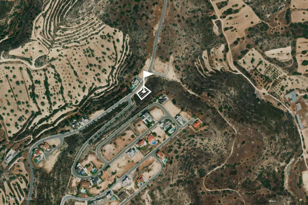 Property photo 1 of 4